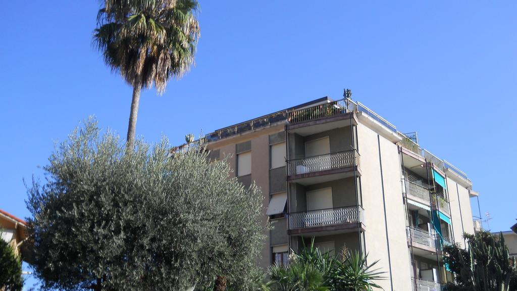 Appartamento Bordighera Exteriör bild